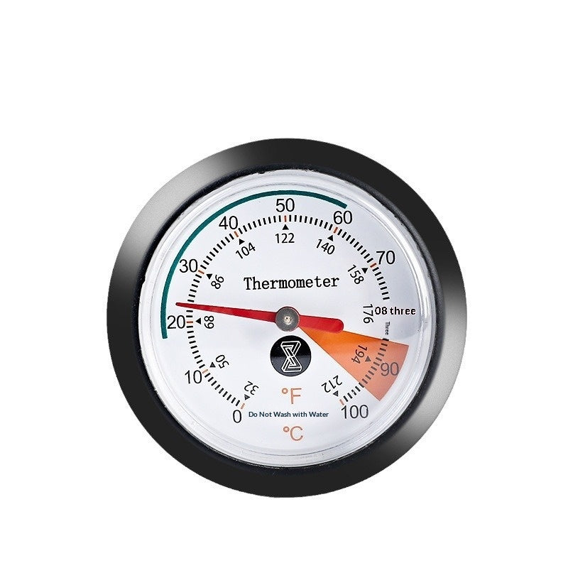 Clip-on thermometer attached to a pouring kettle